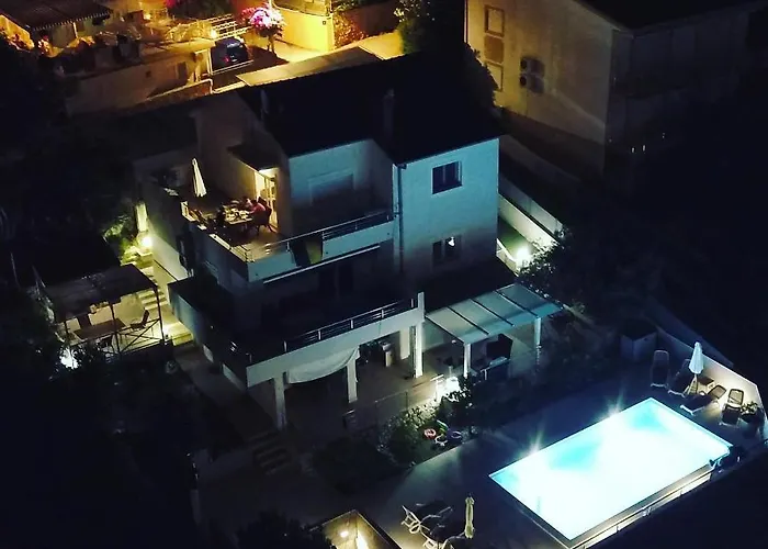 Charming Modern House With The New Swimming Pool - Maya 2 Apartment Trogir