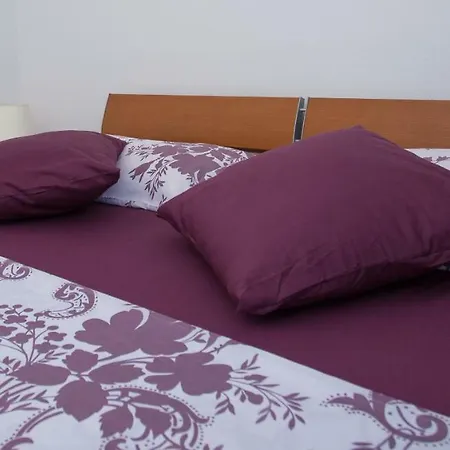 Charming Modern House With The New Swimming Pool - Maya 2 Apartman *