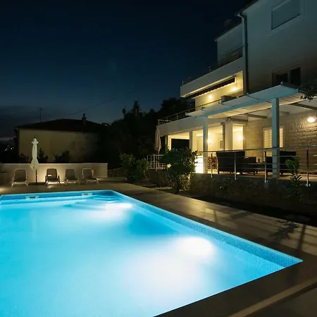 Charming Modern House With The New Swimming Pool - Maya 2 * Traù