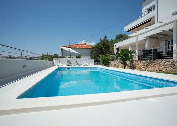 Charming Modern House With The New Swimming Pool - Maya 2 Apartament