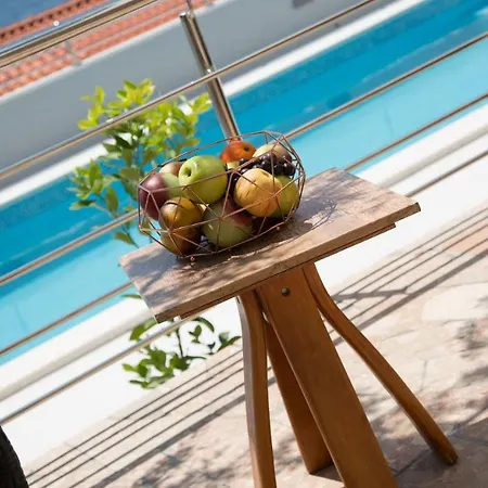 Charming Modern House With The New Swimming Pool - Maya 2 Appartement *