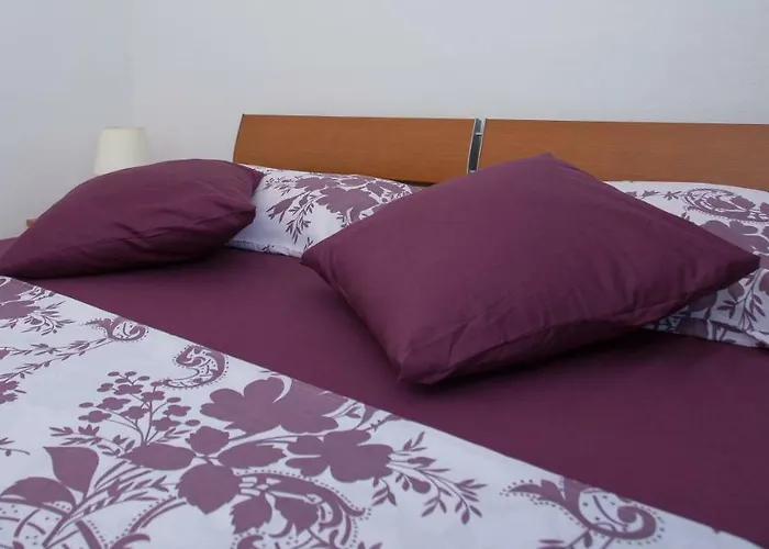 Charming Modern House With The New Swimming Pool - Maya 2 Appartement *